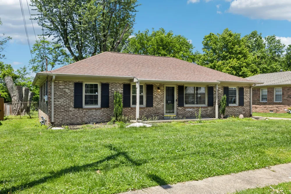 917 Springmont Dr Hopkinsville, KY 42240