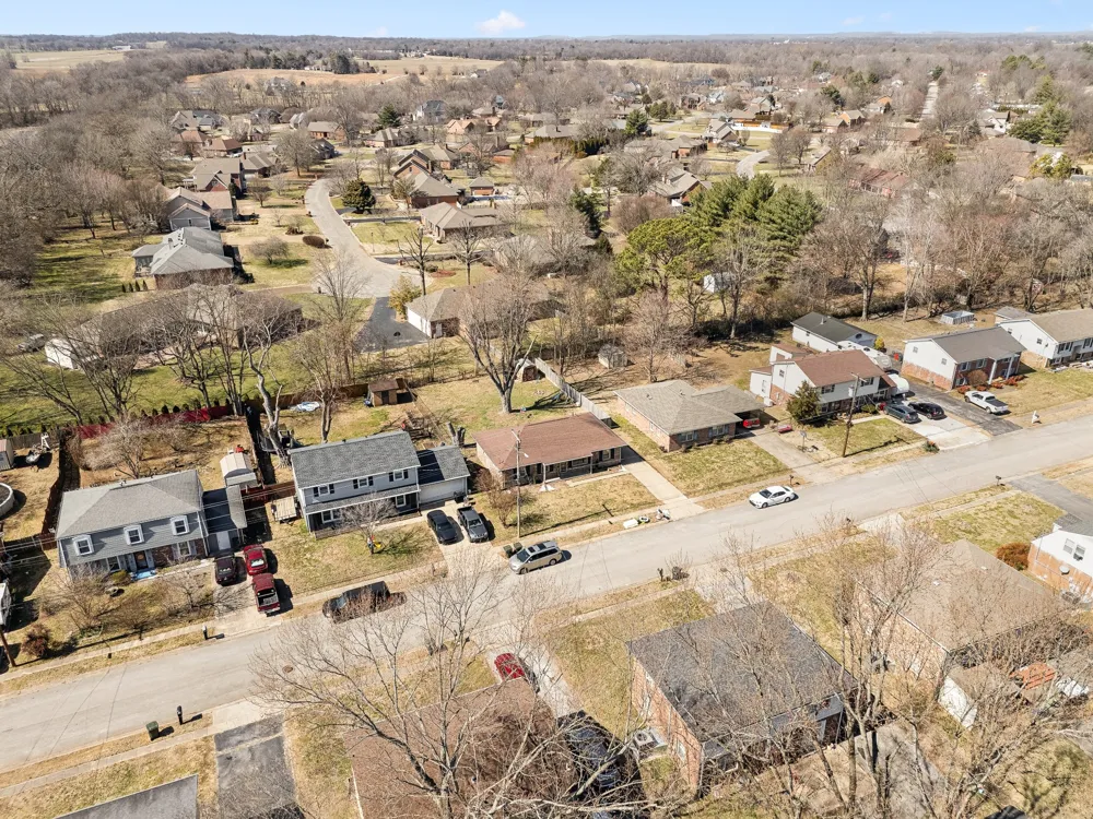 917 Springmont Dr Hopkinsville, KY 42240