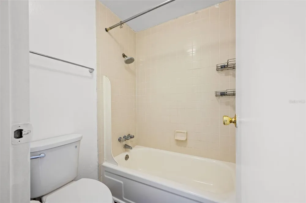 2811 SW ARCHER ROAD #C18 Gainesville, FL 32608