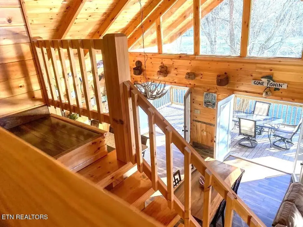 126 Rafter Rd Tellico Plains, TN 37385