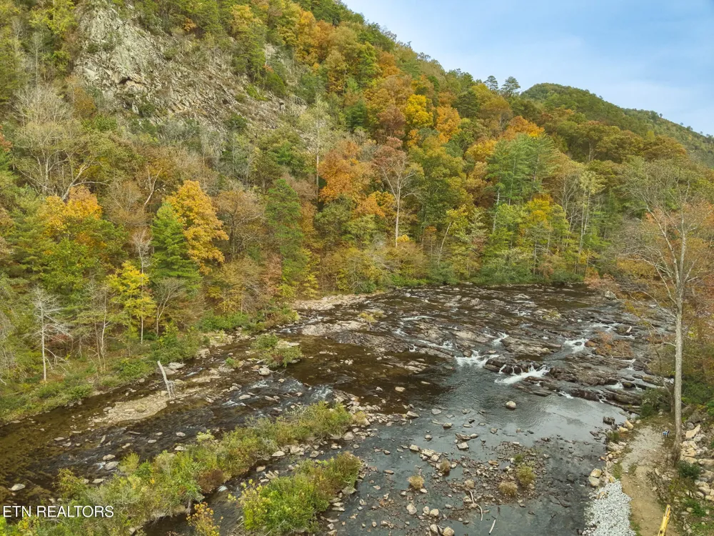 126 Rafter Rd Tellico Plains, TN 37385