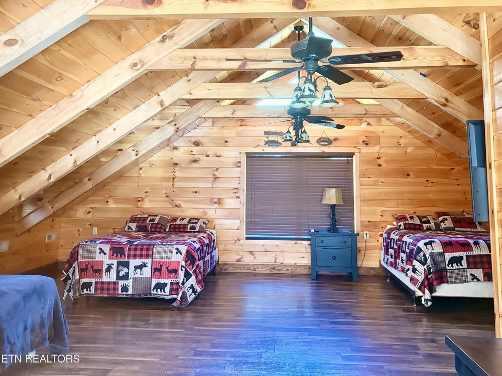 126 Rafter Rd Tellico Plains, TN 37385