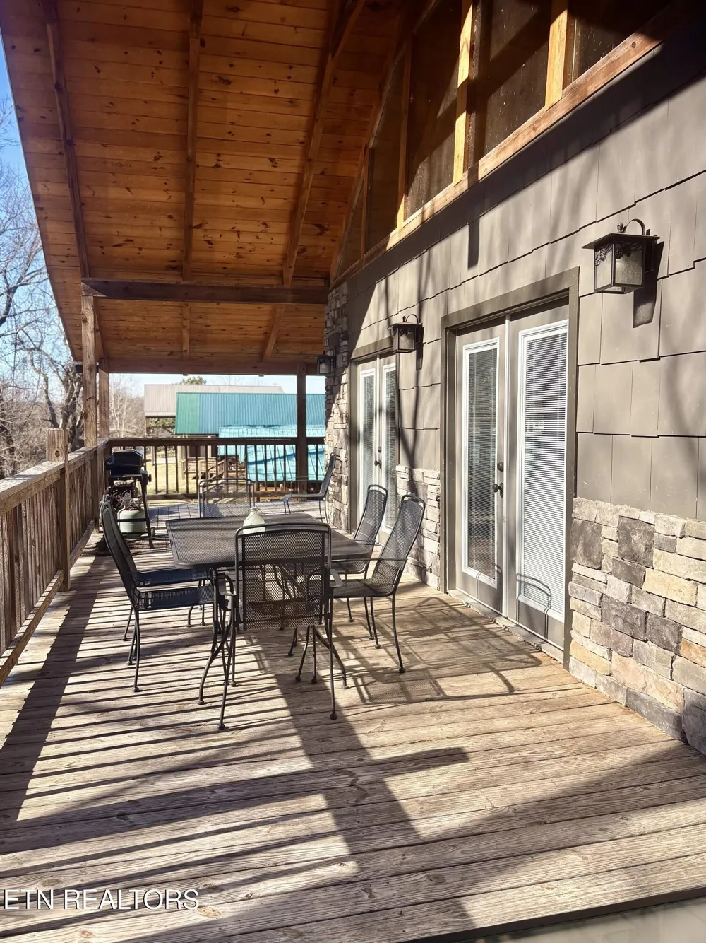 126 Rafter Rd Tellico Plains, TN 37385