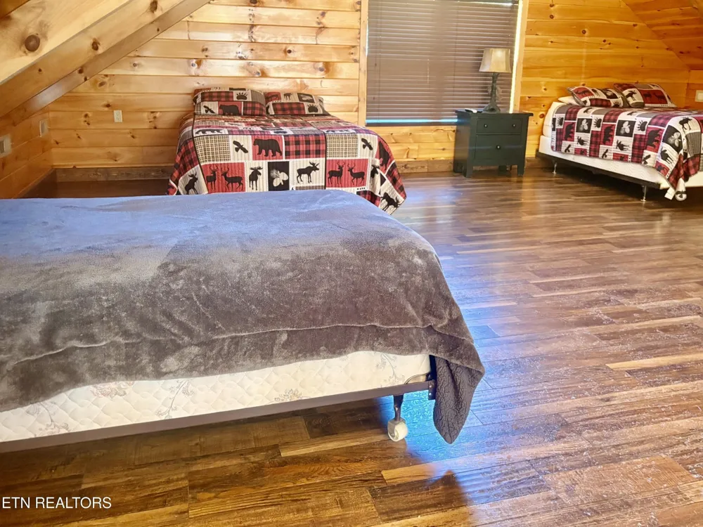 126 Rafter Rd Tellico Plains, TN 37385