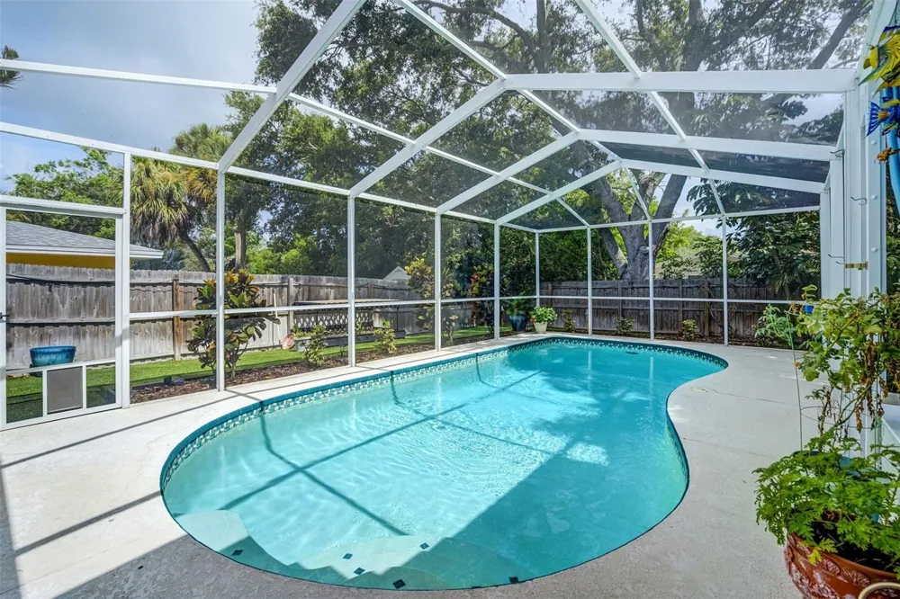 326 MEHLENBACHER ROAD Belleair, FL 33756