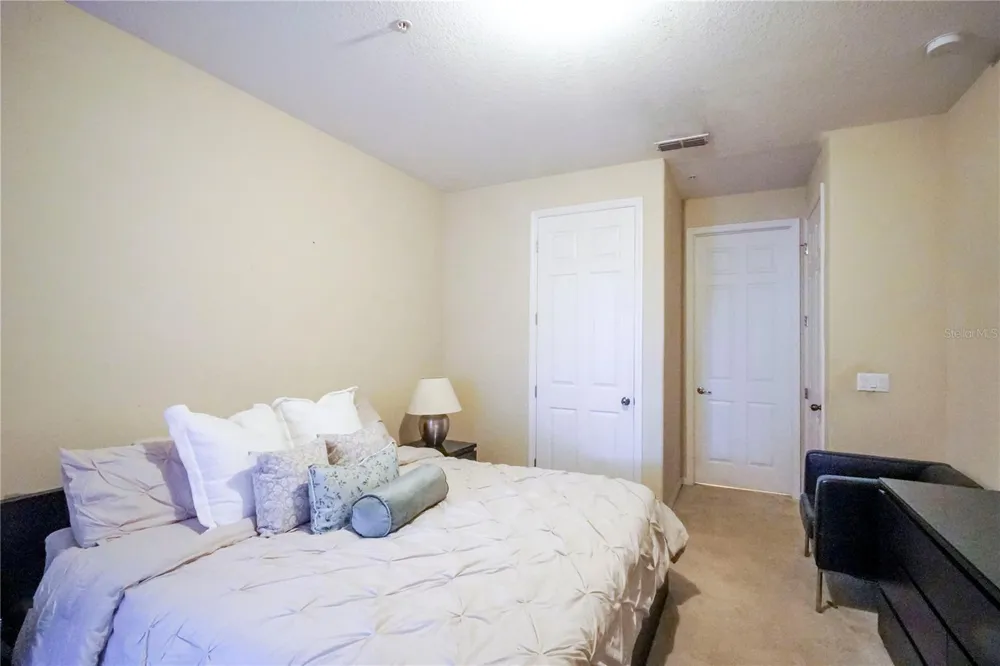 2925 AQUA VIRGO LOOP #25 Orlando, FL 32837