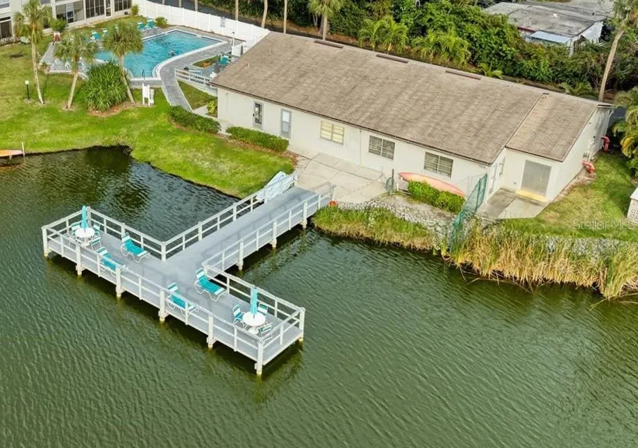 3276 LAKE BAYSHORE DRIVE #O-517 Bradenton, FL 34205