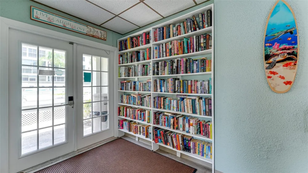 3276 LAKE BAYSHORE DRIVE #O-517 Bradenton, FL 34205