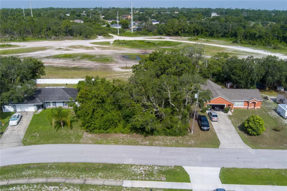 2599 HILLVIEW CIRCLE Deltona, FL 32725