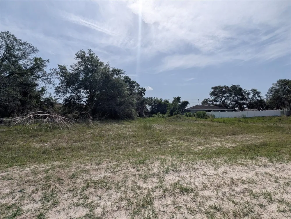 2599 HILLVIEW CIRCLE Deltona, FL 32725