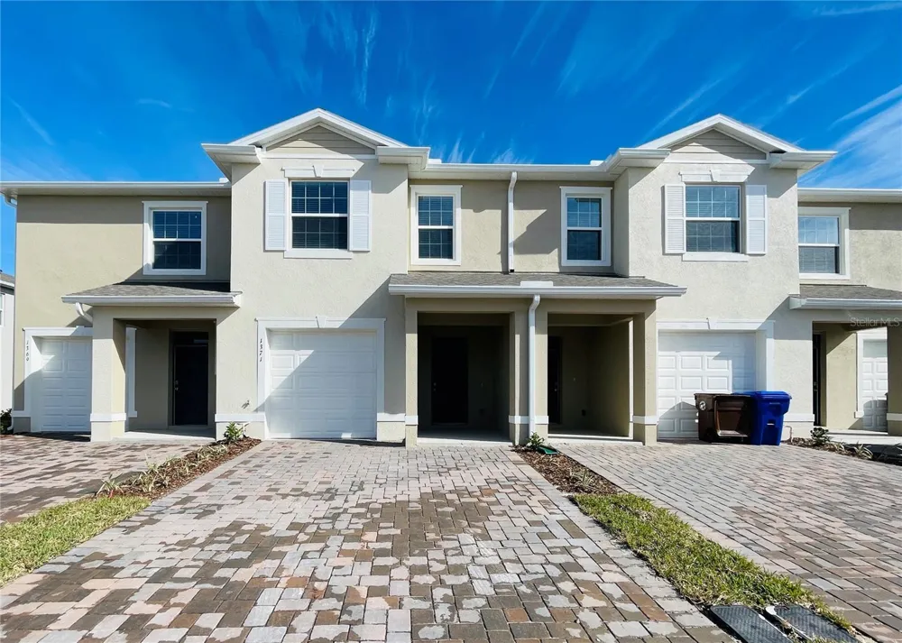 1371 ISLETA LOOP Kissimmee, FL 34741