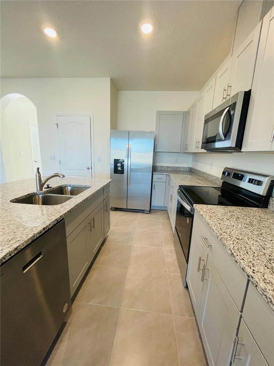 1371 ISLETA LOOP Kissimmee, FL 34741
