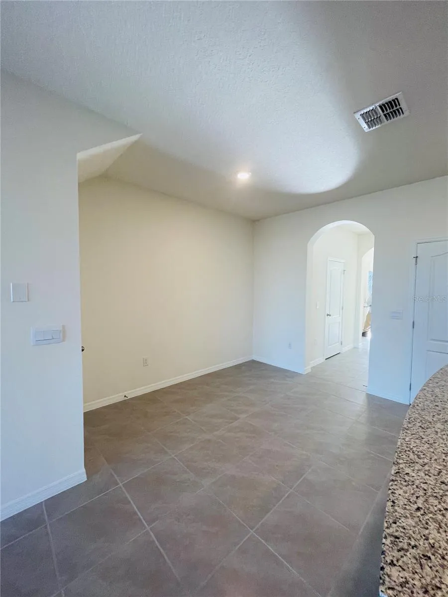 1371 ISLETA LOOP Kissimmee, FL 34741