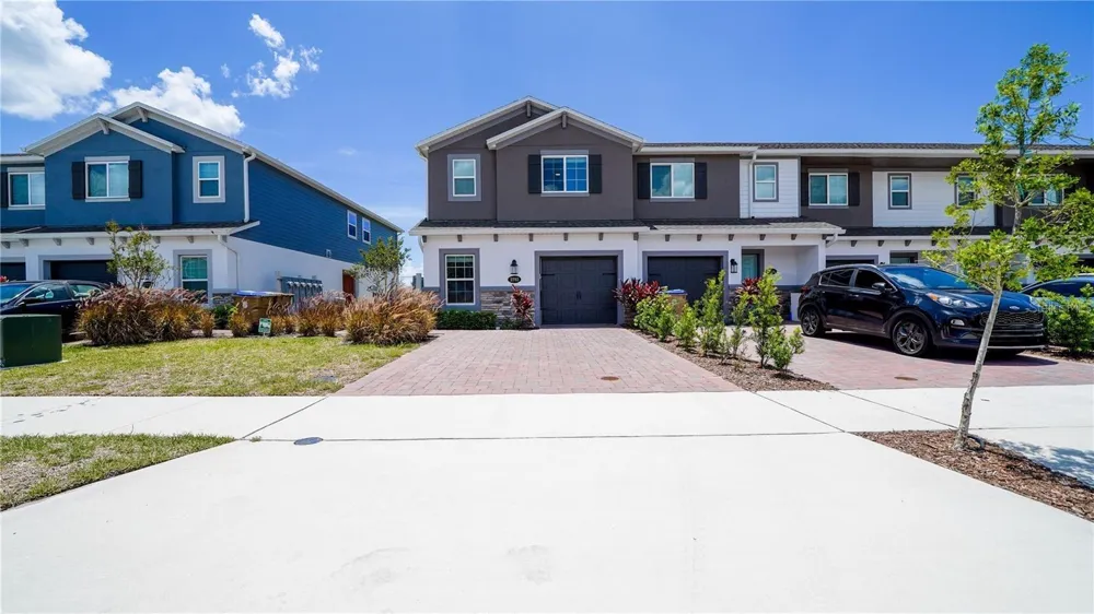2782 NARCOOSSEE COMMONS WAY St Cloud, FL 34771