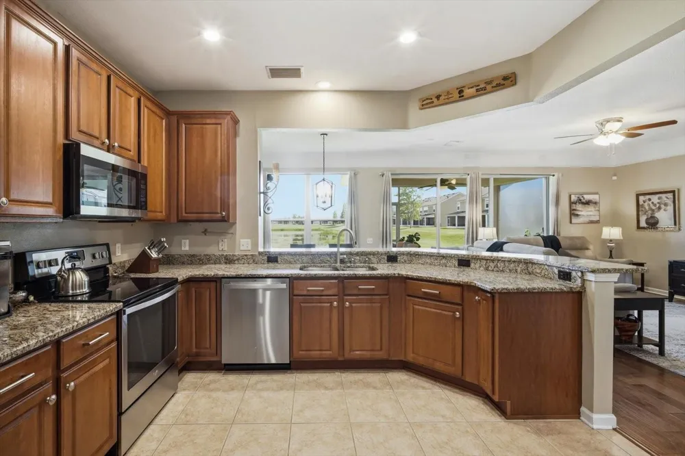 4611 POND RIDGE DRIVE Riverview, FL 33578