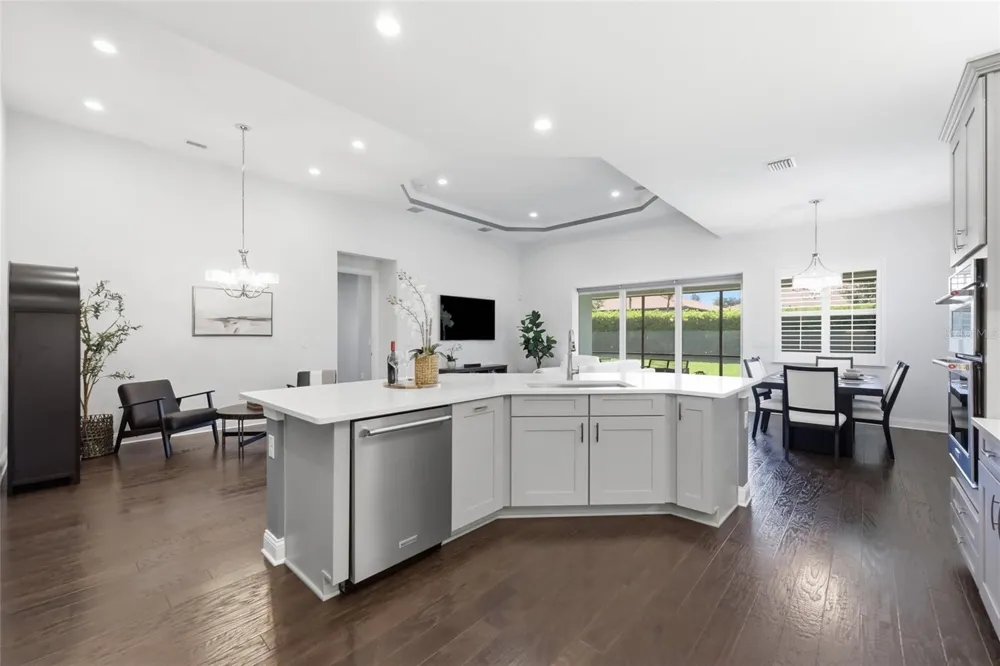 10692 ROYAL CYPRESS WAY Orlando, FL 32836