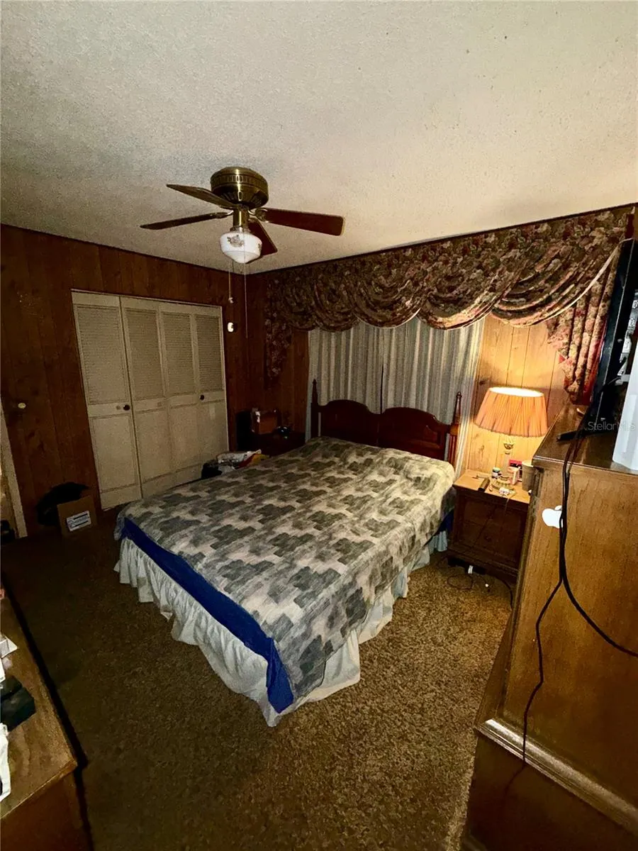5832 ELON DRIVE Orlando, FL 32808