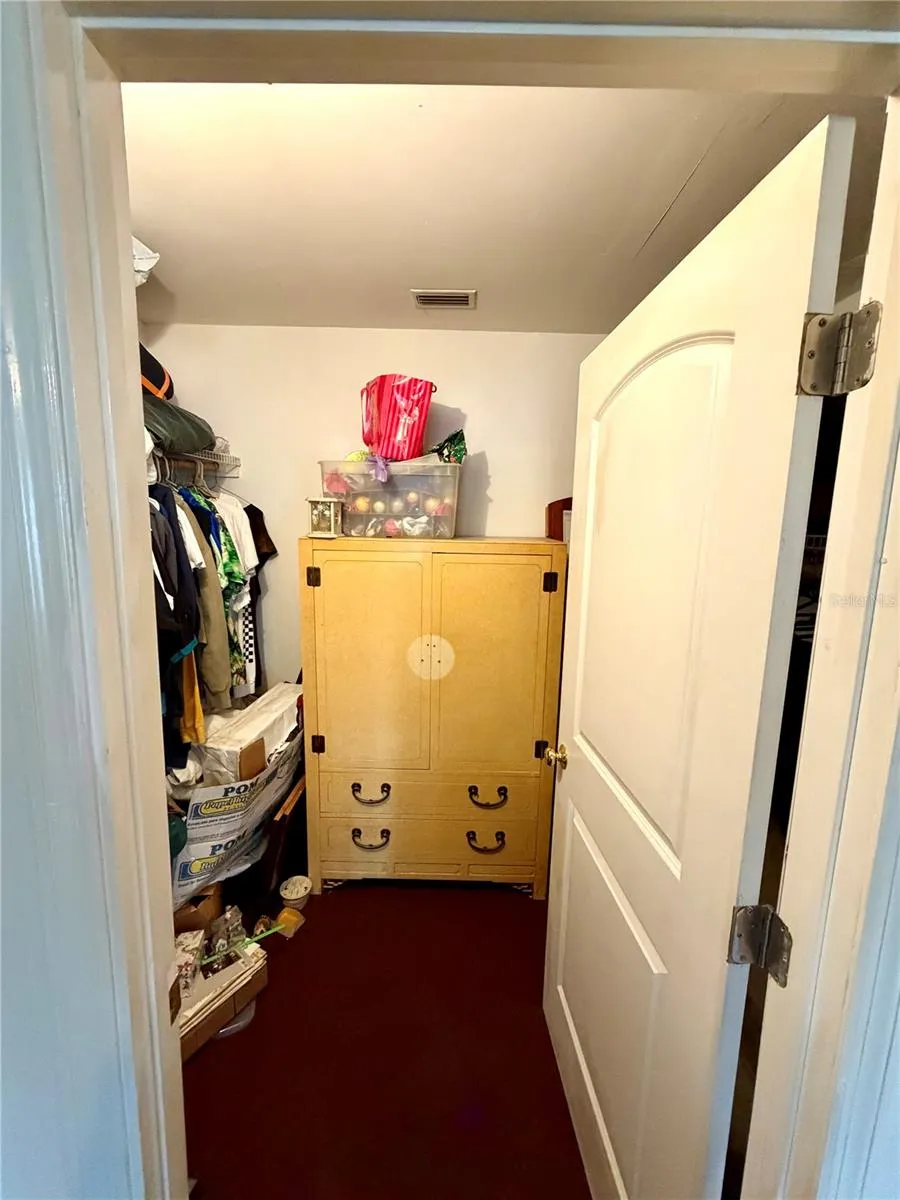 5832 ELON DRIVE Orlando, FL 32808
