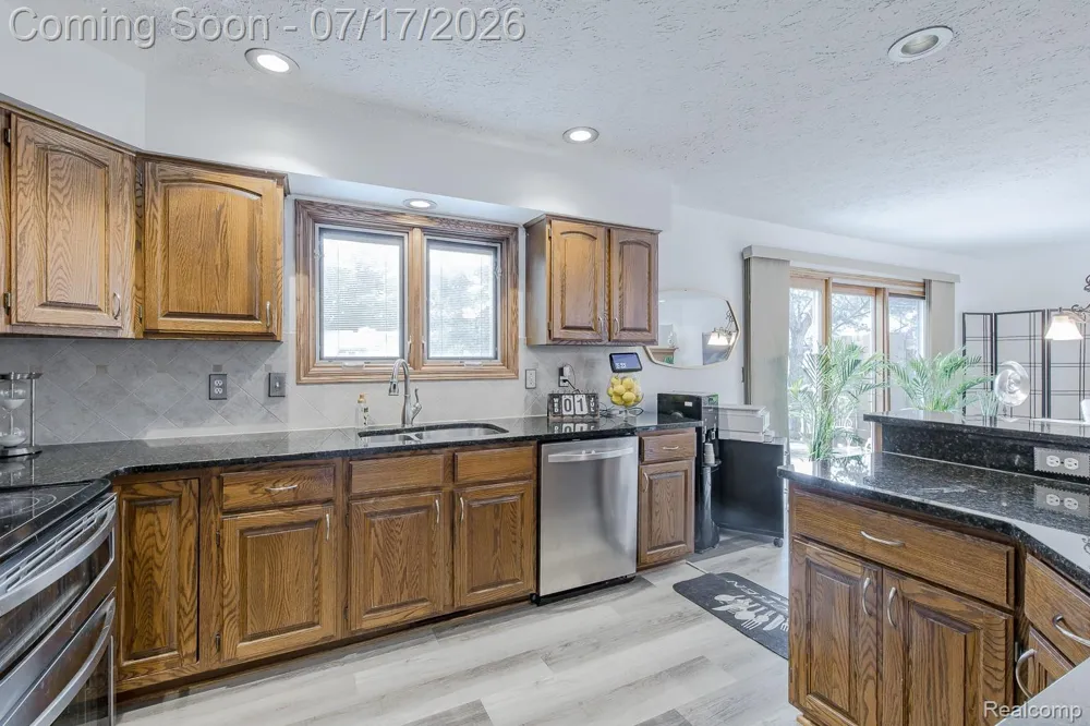 5013 Timberway Trail Independence Charter Township, MI 48346