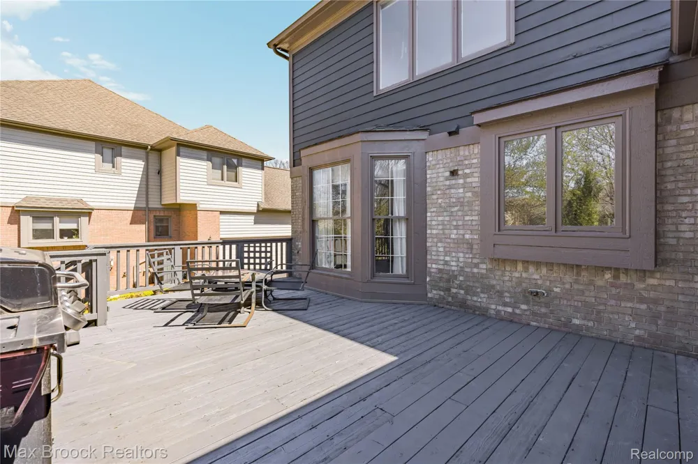 3382 Long Meadow Court West Bloomfield Charter Township, MI 48324