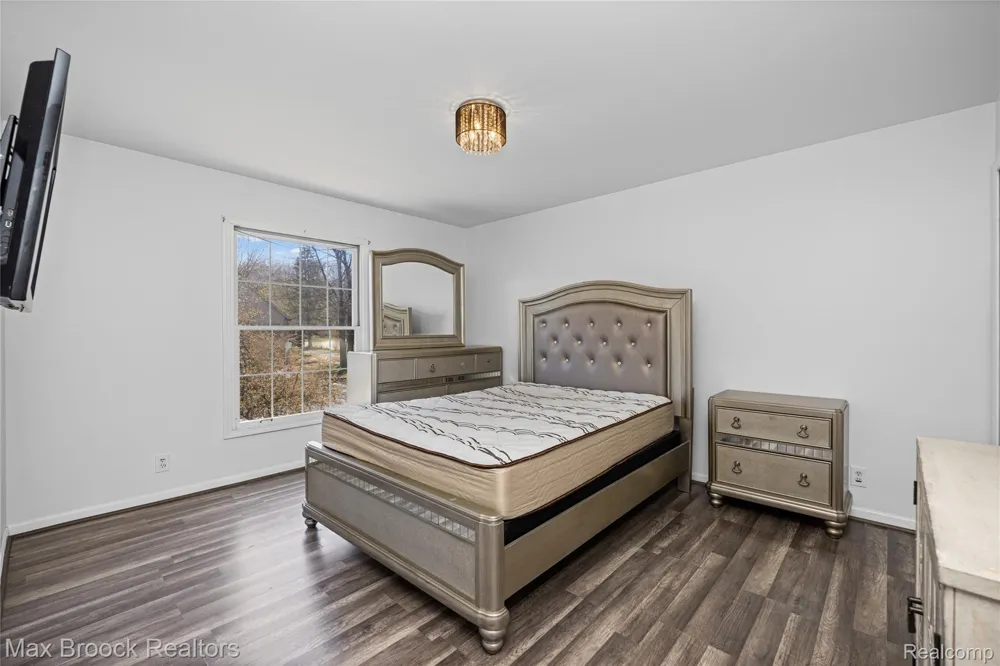 3382 Long Meadow Court West Bloomfield Charter Township, MI 48324