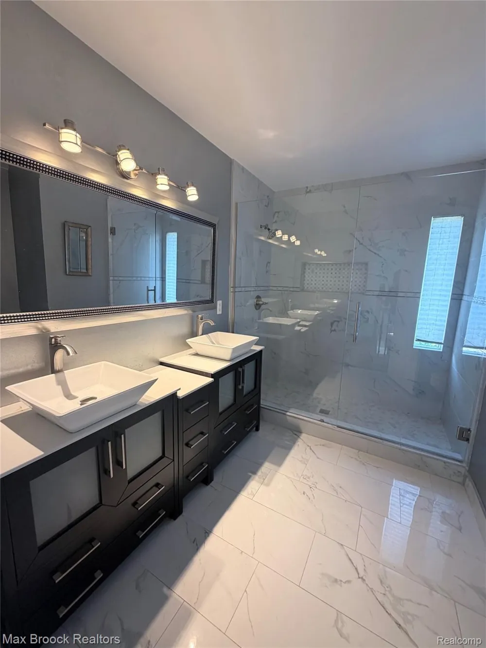3382 Long Meadow Court West Bloomfield Charter Township, MI 48324