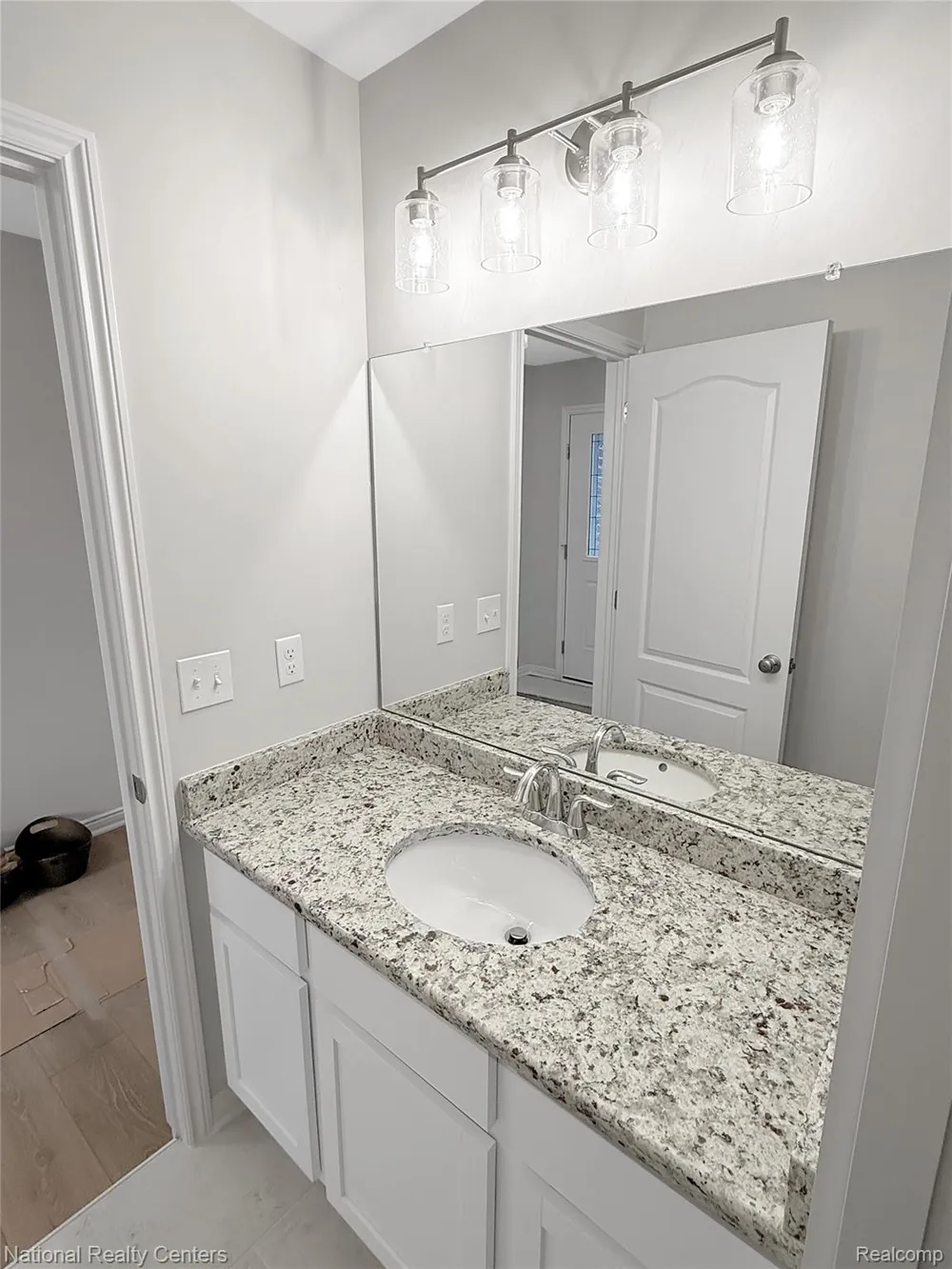 390 Devonshire Drive #27 Lapeer City, MI 48446