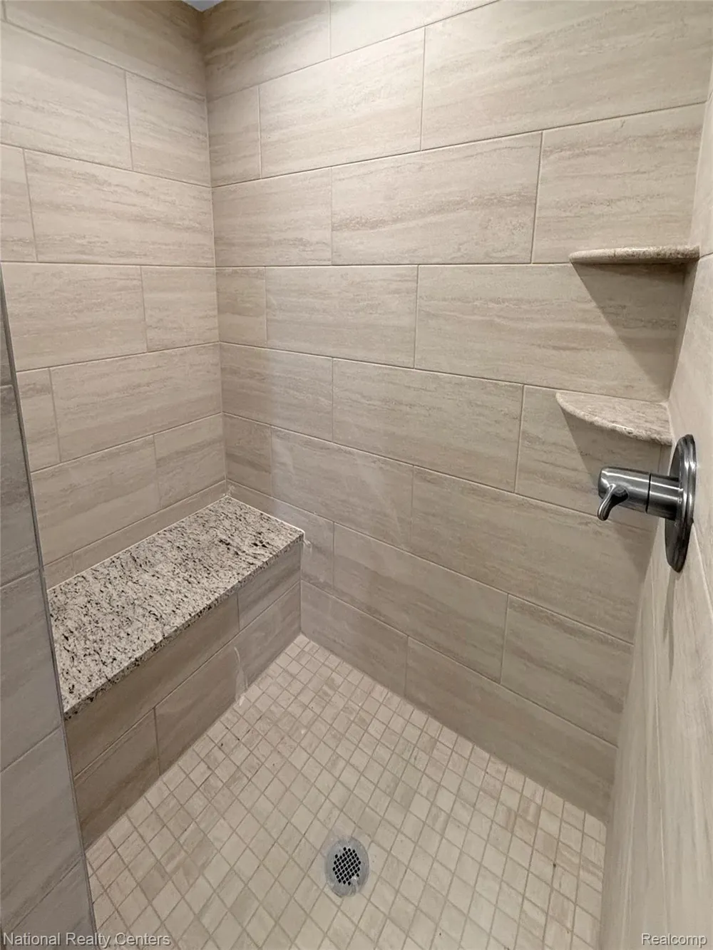 390 Devonshire Drive #27 Lapeer City, MI 48446