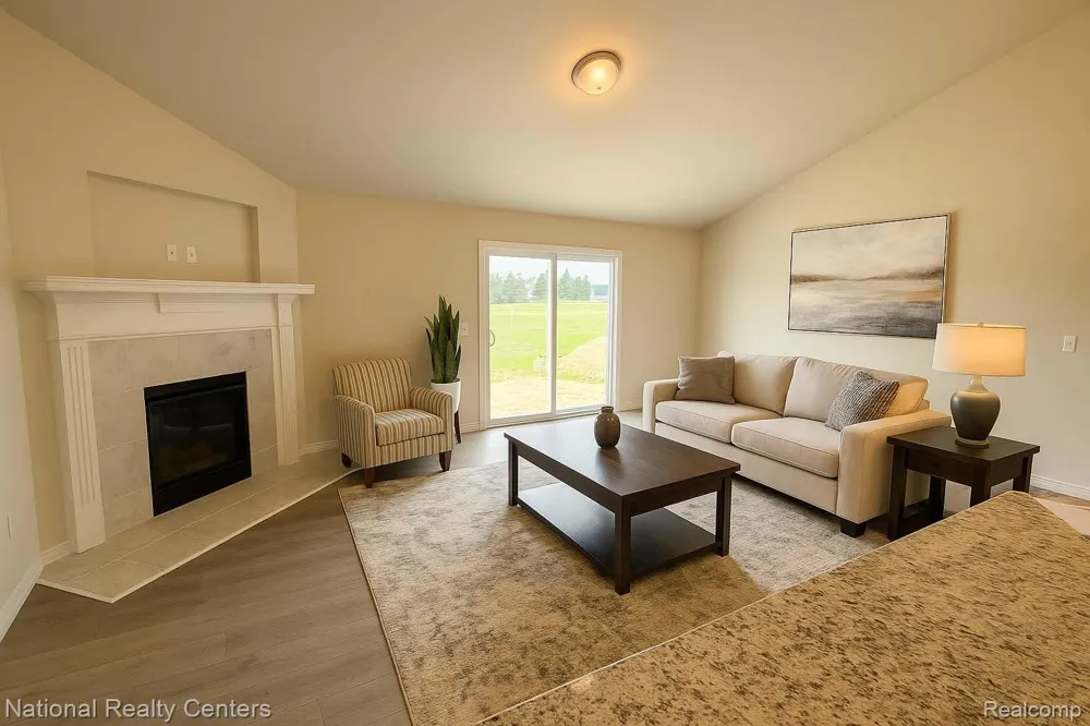 390 Devonshire Drive #27 Lapeer City, MI 48446