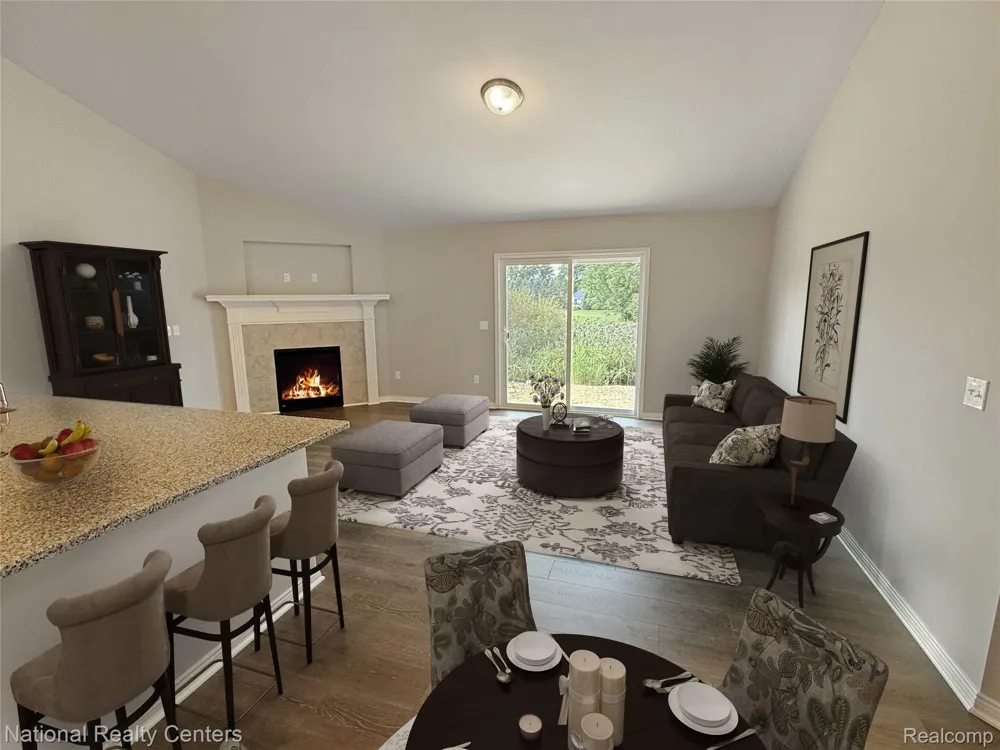 390 Devonshire Drive #27 Lapeer City, MI 48446
