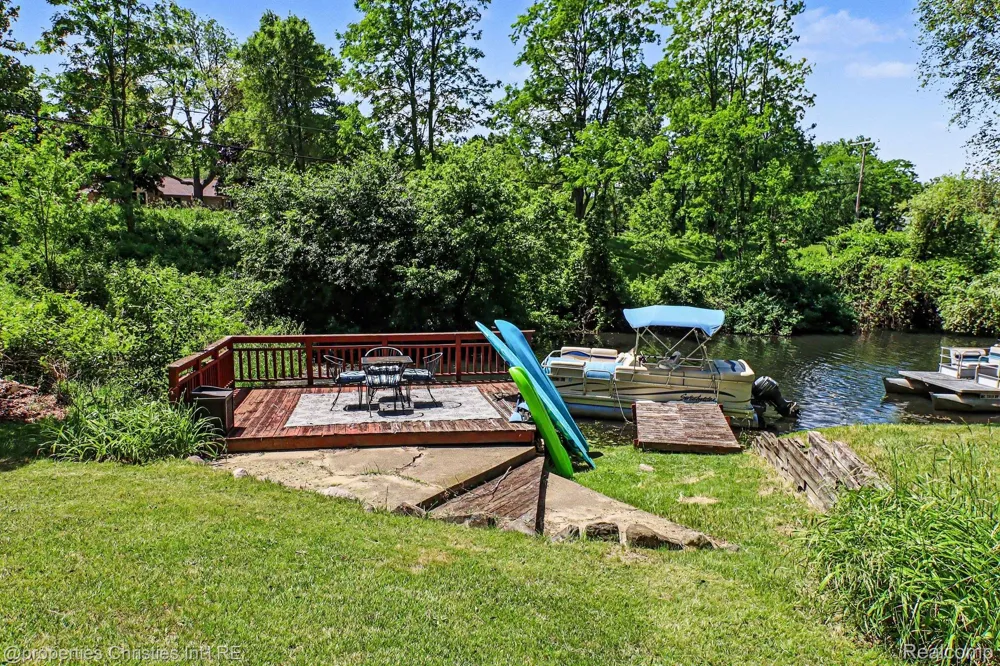 9567 Susin Lane Springfield Charter Township, MI 48348