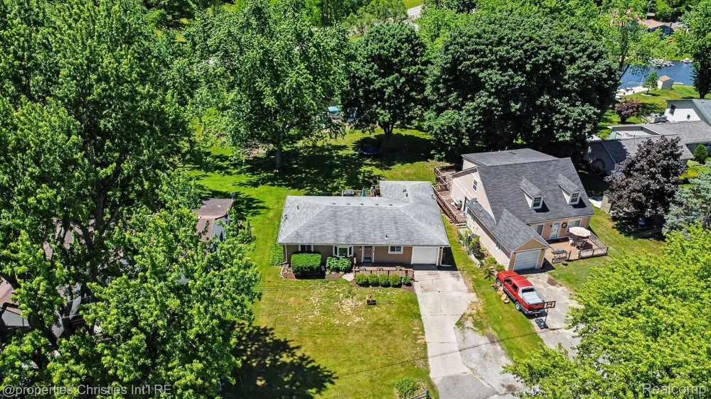 9567 Susin Lane Springfield Charter Township, MI 48348