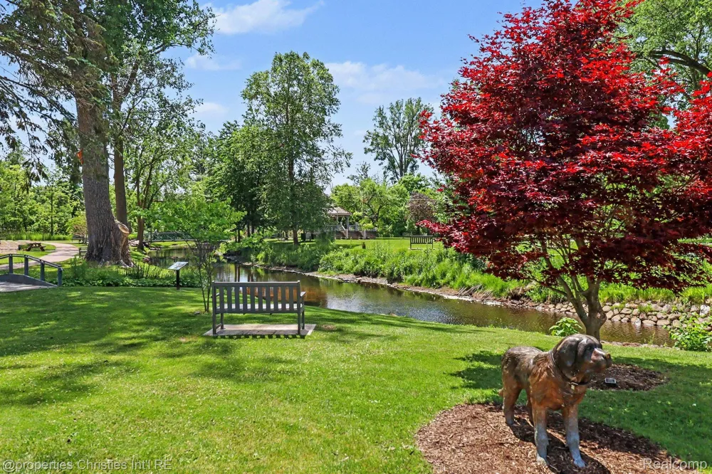 9567 Susin Lane Springfield Charter Township, MI 48348