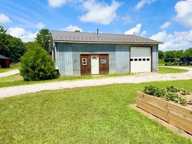 4721 E Sidney Road Evergreen Township, MI 48888