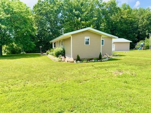 4721 E Sidney Road Evergreen Township, MI 48888