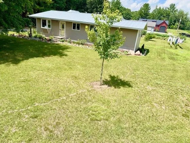 4721 E Sidney Road Evergreen Township, MI 48888