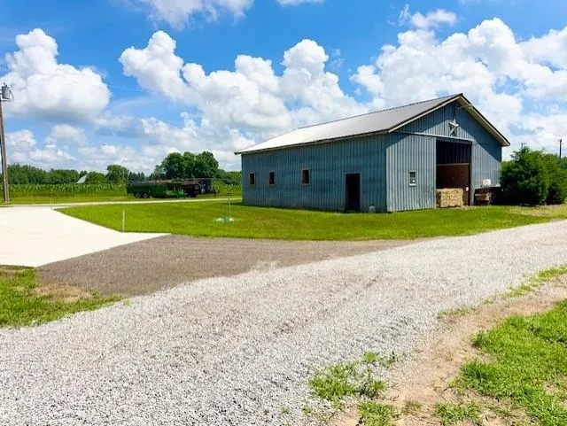 4721 E Sidney Road Evergreen Township, MI 48888