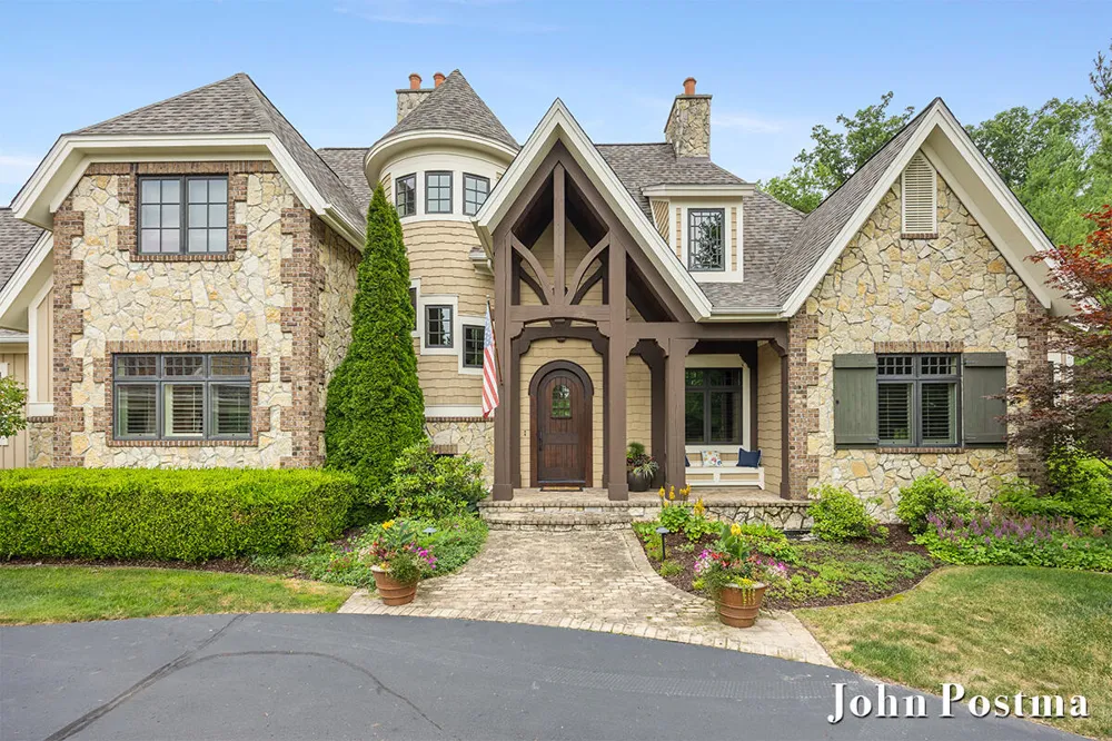 5914 Whitworth Court SE Cascade Charter Township, MI 49546
