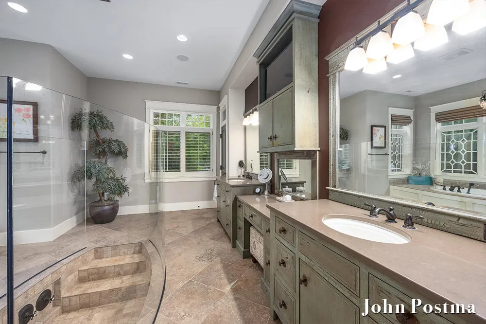 5914 Whitworth Court SE Cascade Charter Township, MI 49546