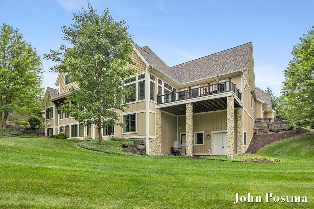 5914 Whitworth Court SE Cascade Charter Township, MI 49546