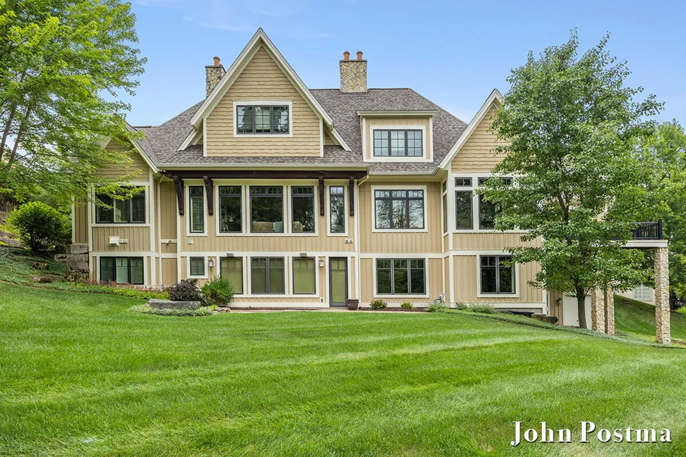 5914 Whitworth Court SE Cascade Charter Township, MI 49546