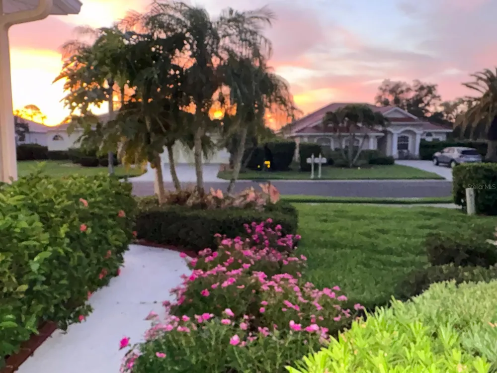 7462 FEATHERSTONE BOULEVARD Sarasota, FL 34238