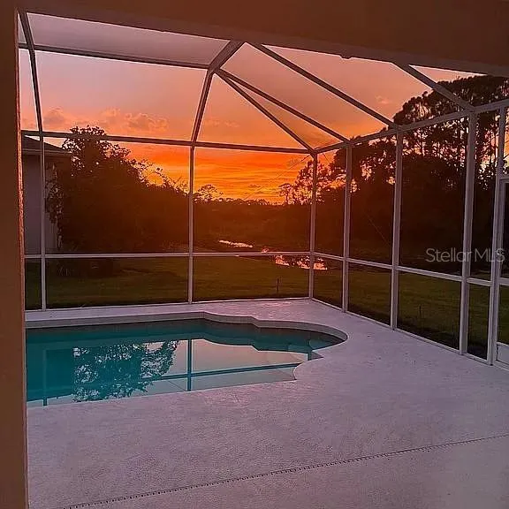 7462 FEATHERSTONE BOULEVARD Sarasota, FL 34238