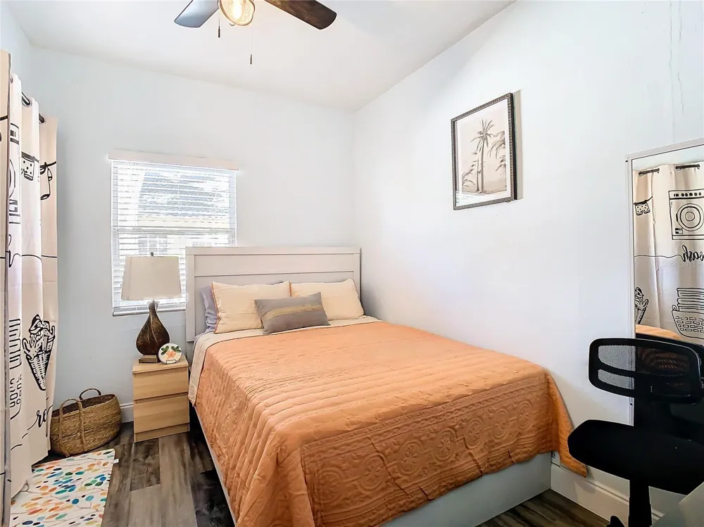 3321 W AILEEN STREET Tampa, FL 33607