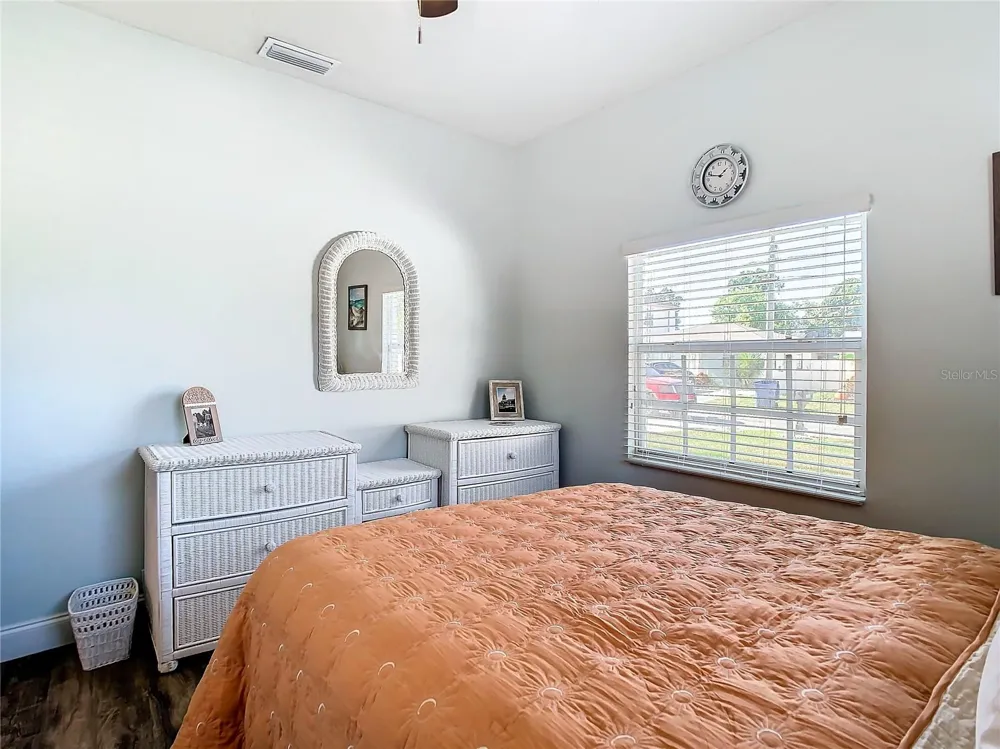 3321 W AILEEN STREET Tampa, FL 33607