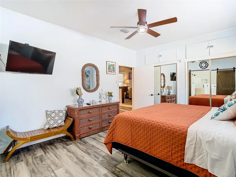 3321 W AILEEN STREET Tampa, FL 33607