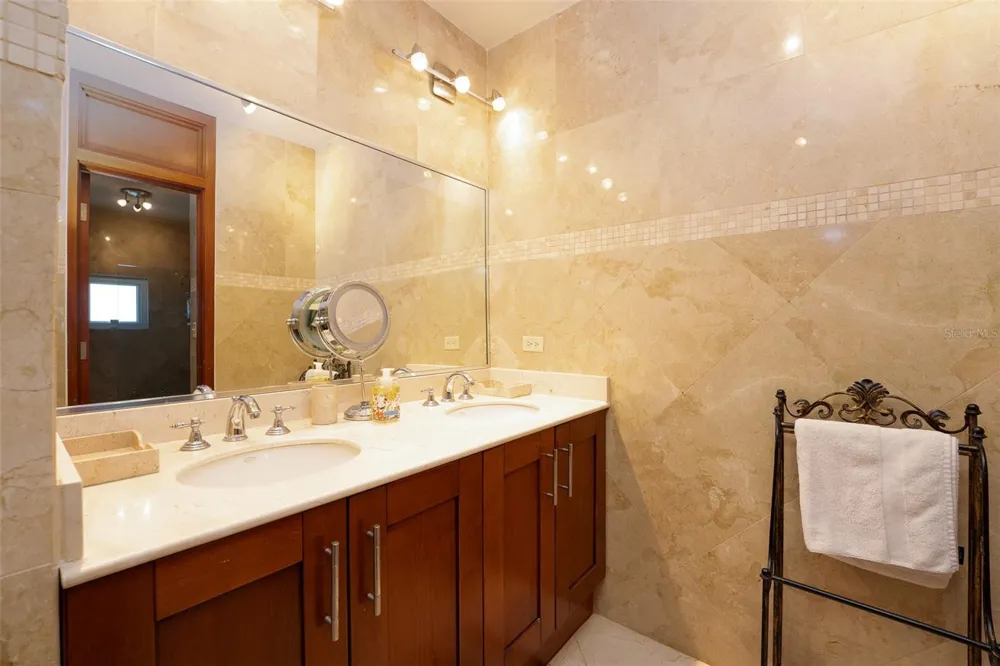 24 PASEO LAS PALMAS Dorado, Pr, PR 00646