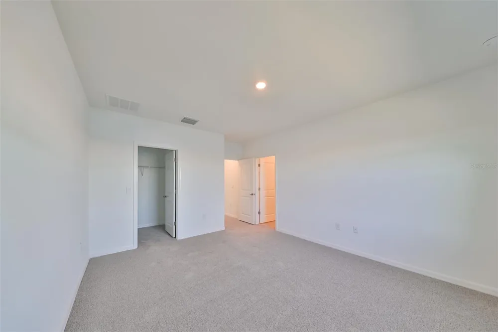 379 MANGROVE SHADE CIRCLE Apollo Beach, FL 33572