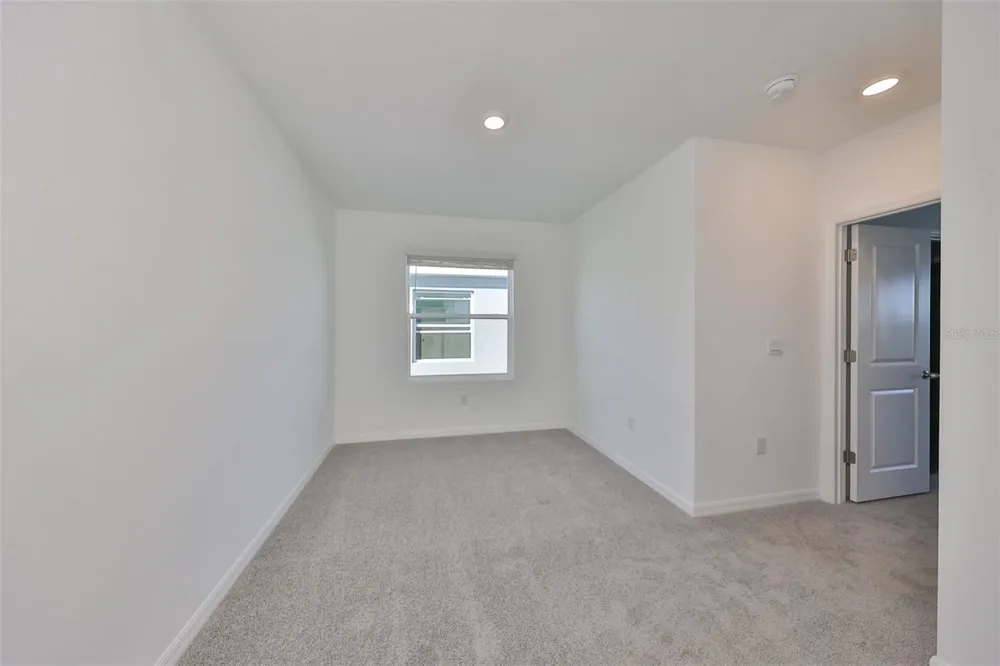 379 MANGROVE SHADE CIRCLE Apollo Beach, FL 33572