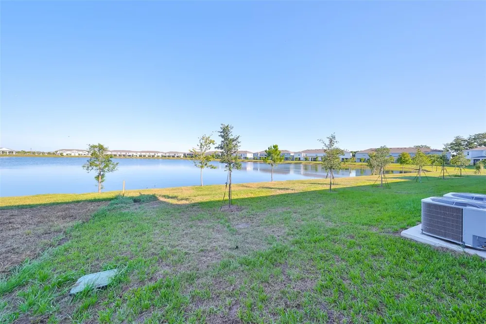 379 MANGROVE SHADE CIRCLE Apollo Beach, FL 33572